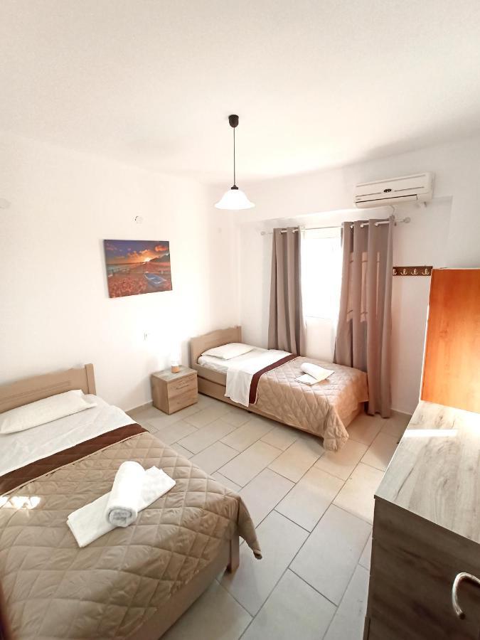 Villa Pouliezos Apartments Alykanas  Bagian luar foto